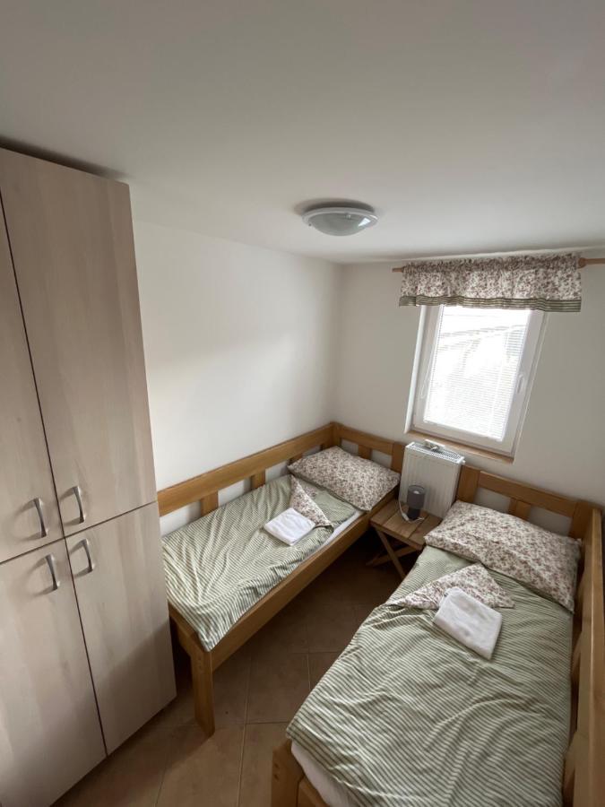 Sokolí hnízdo Hotel Hlaska Luaran gambar