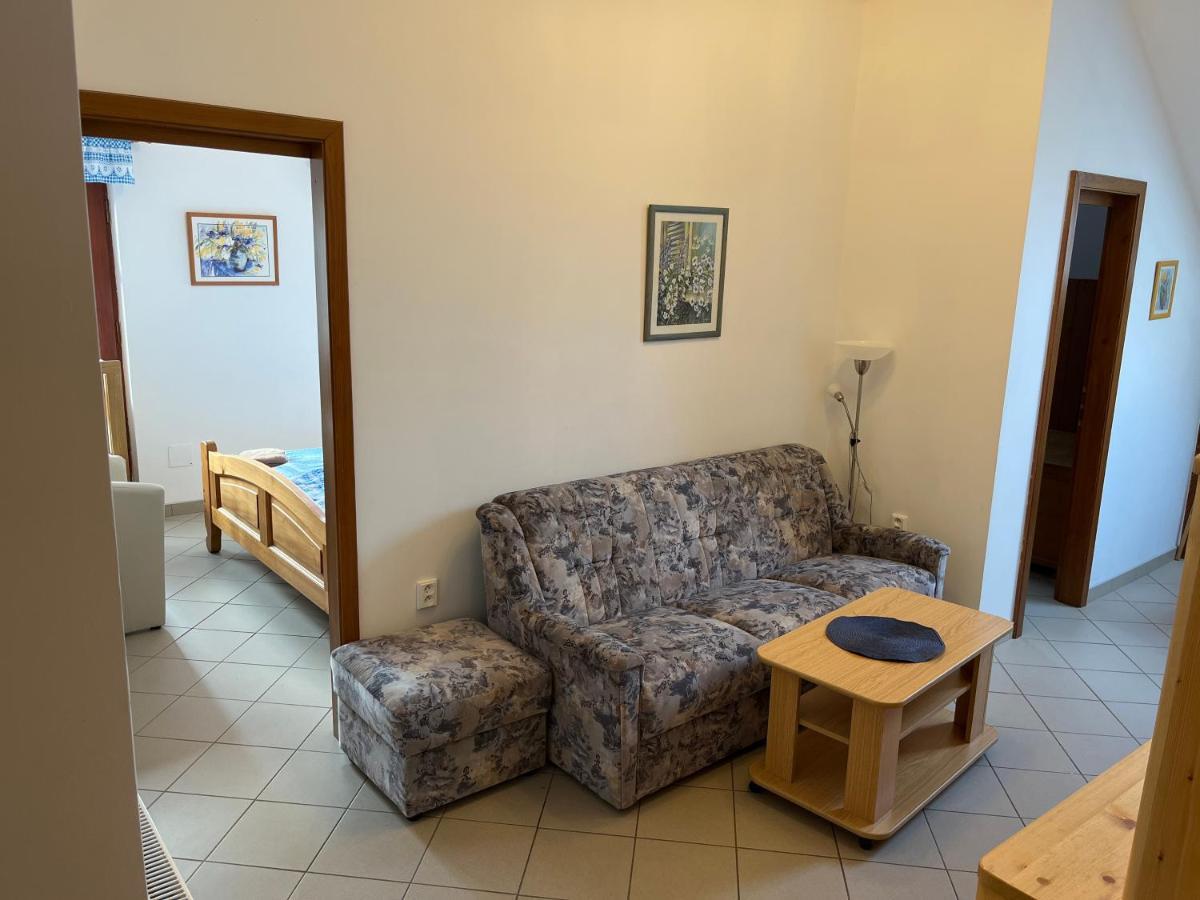 Sokolí hnízdo Hotel Hlaska Luaran gambar