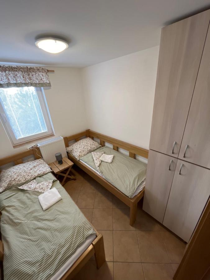 Sokolí hnízdo Hotel Hlaska Luaran gambar