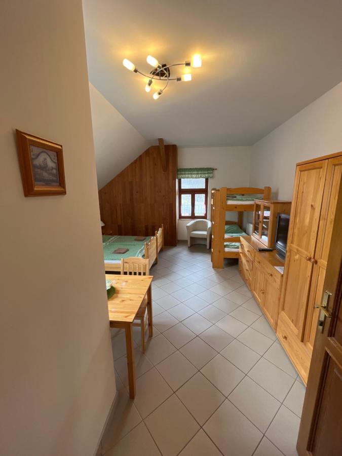 Sokolí hnízdo Hotel Hlaska Luaran gambar