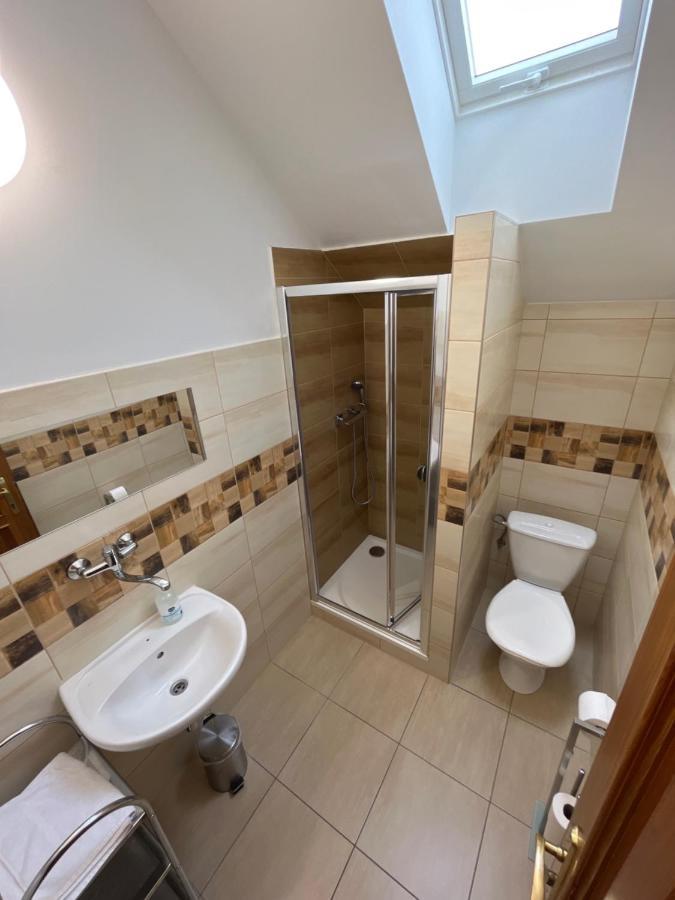 Sokolí hnízdo Hotel Hlaska Luaran gambar