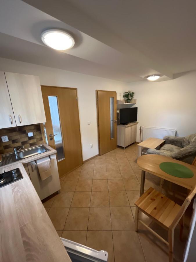 Sokolí hnízdo Hotel Hlaska Luaran gambar