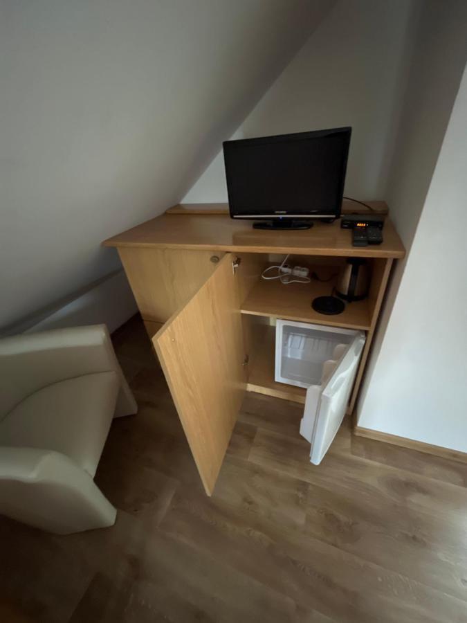 Sokolí hnízdo Hotel Hlaska Luaran gambar